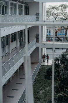 Campus de escuela internacional moderna