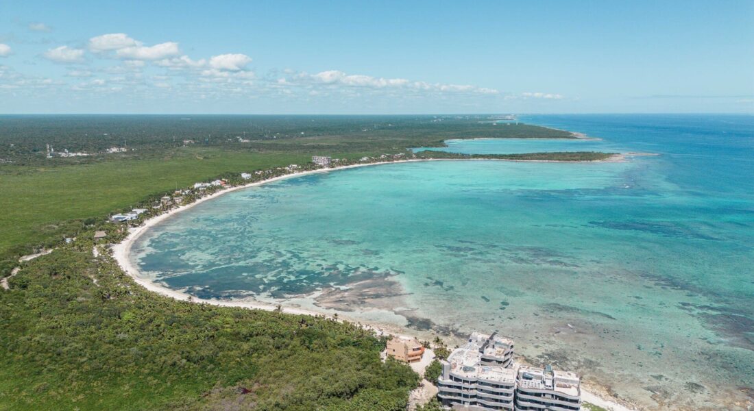 Departamento de lujo frente al mar en Tankah Bay 2