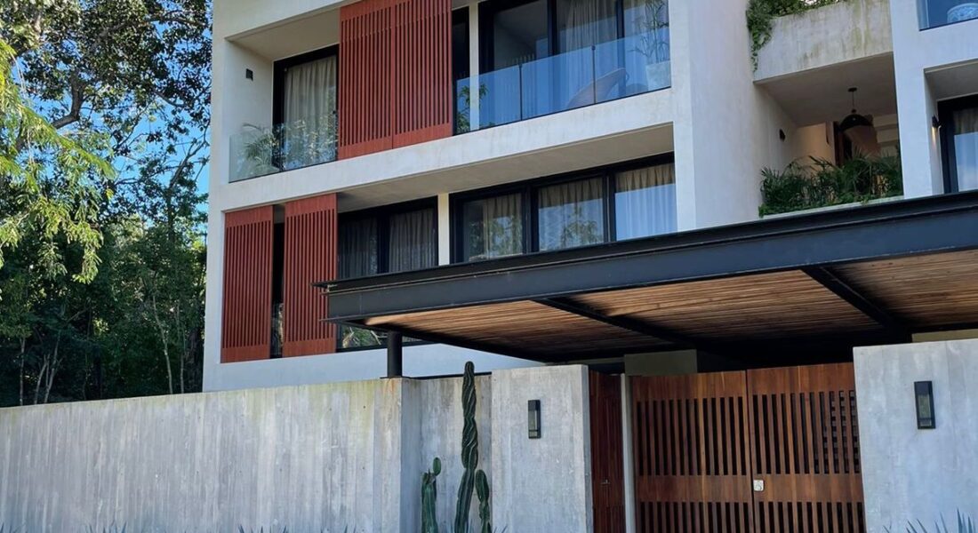 fachada-lado-izquierdo