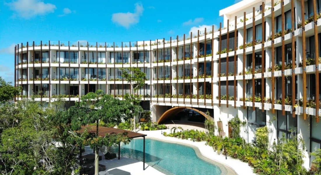 fachada-loft-mistiq-gardens-tulum-departamento-en-venta