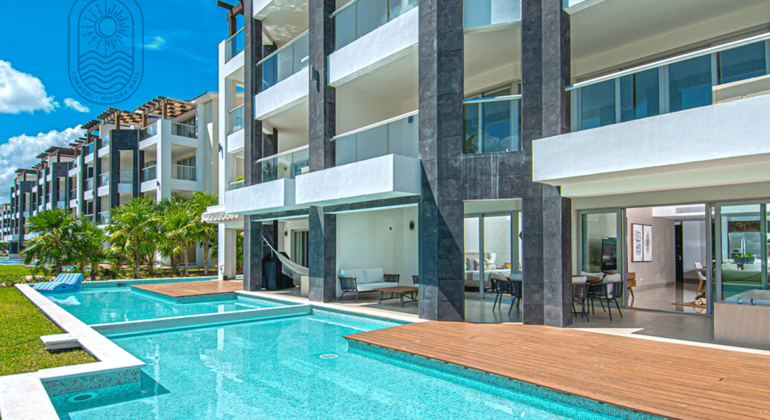 fachada-y-alberca-mareazur-playa-del-carmen
