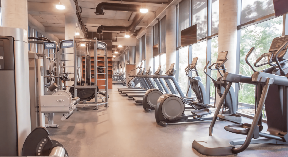 gimnasio-xalet-residencias-de-lujo-con-cenote-natural-en-tulum