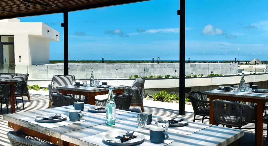 restaurant-loft-mistiq-gardens-tulum