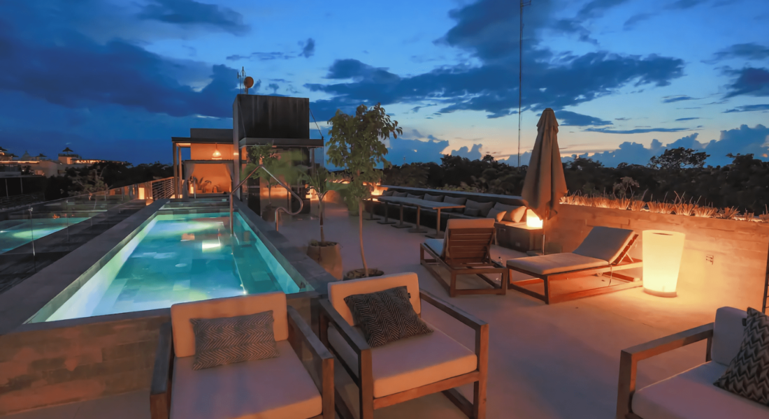 rooftop-noche-xalet-residencias-de-lujo-con-cenote-natural-en-tulum