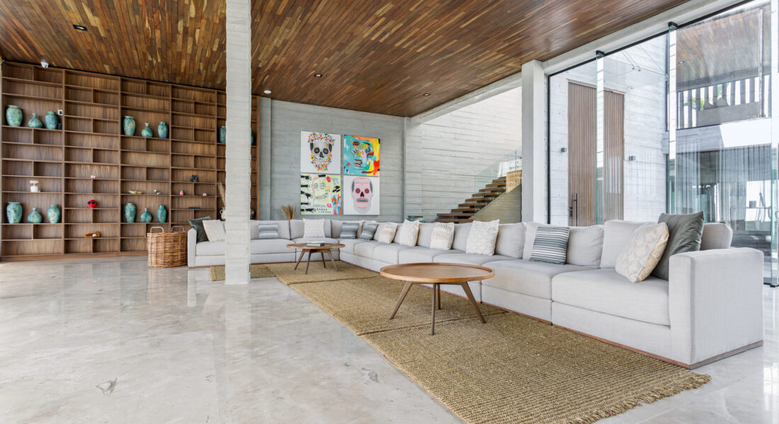 sofa-y-biblioteca-casa-lola-tankah-tulum